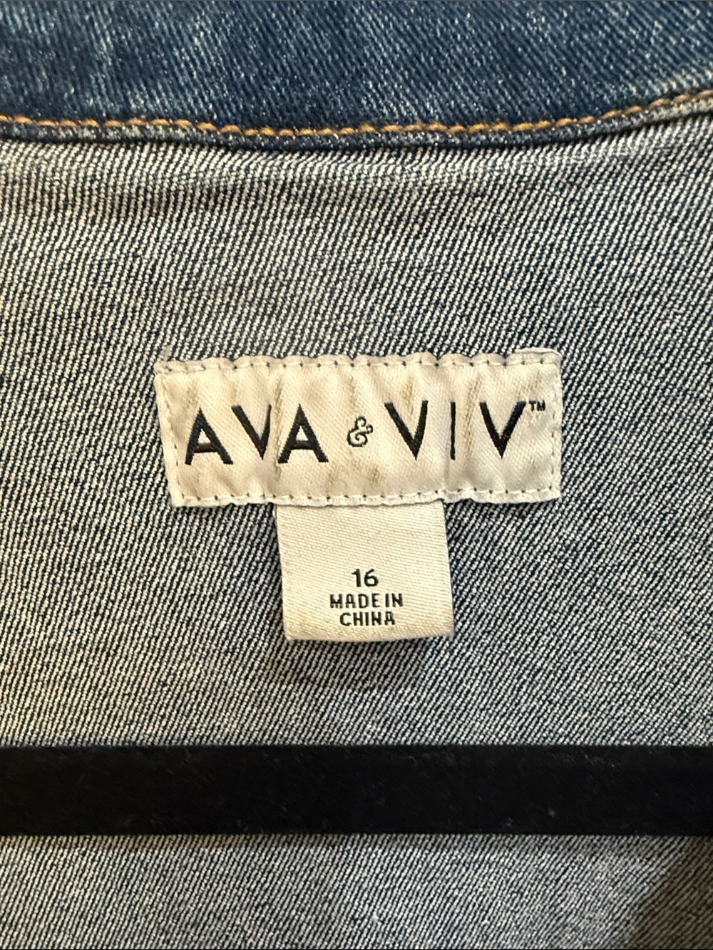 Ava & Viv Indigo Short-Sleeve Denim Jumpsuit with Tie Belt - Picture 2 of 5